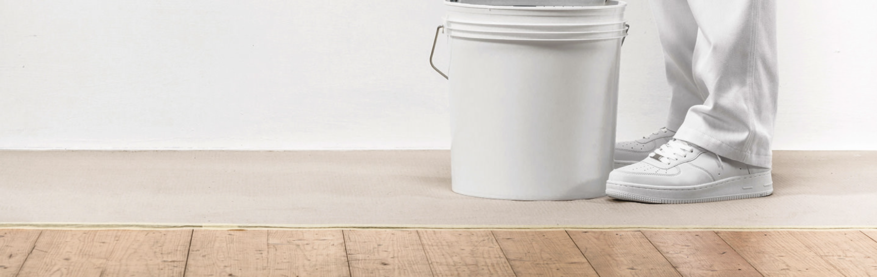 Decorating commercial service